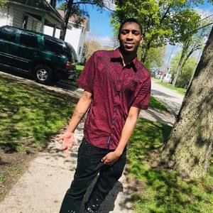 Meet your Posher, Ebony